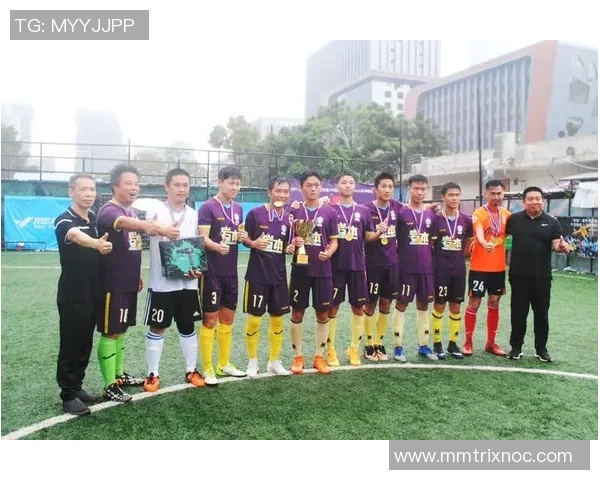 深圳足球队荣登足球战术排行榜第一名引发热议与关注